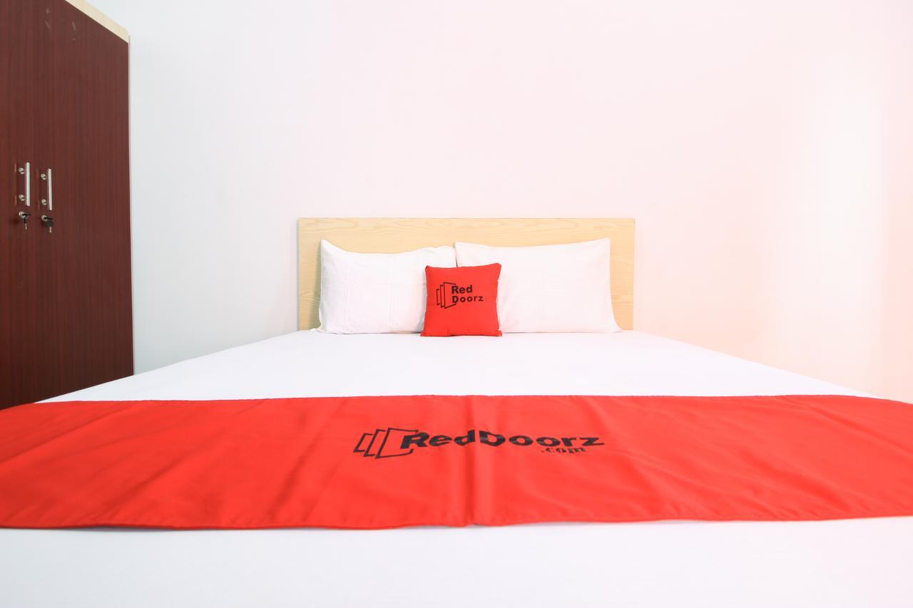 Reddoorz Plus Near Lippo Plaza Jogjakarta Yogyakarta Esterno foto