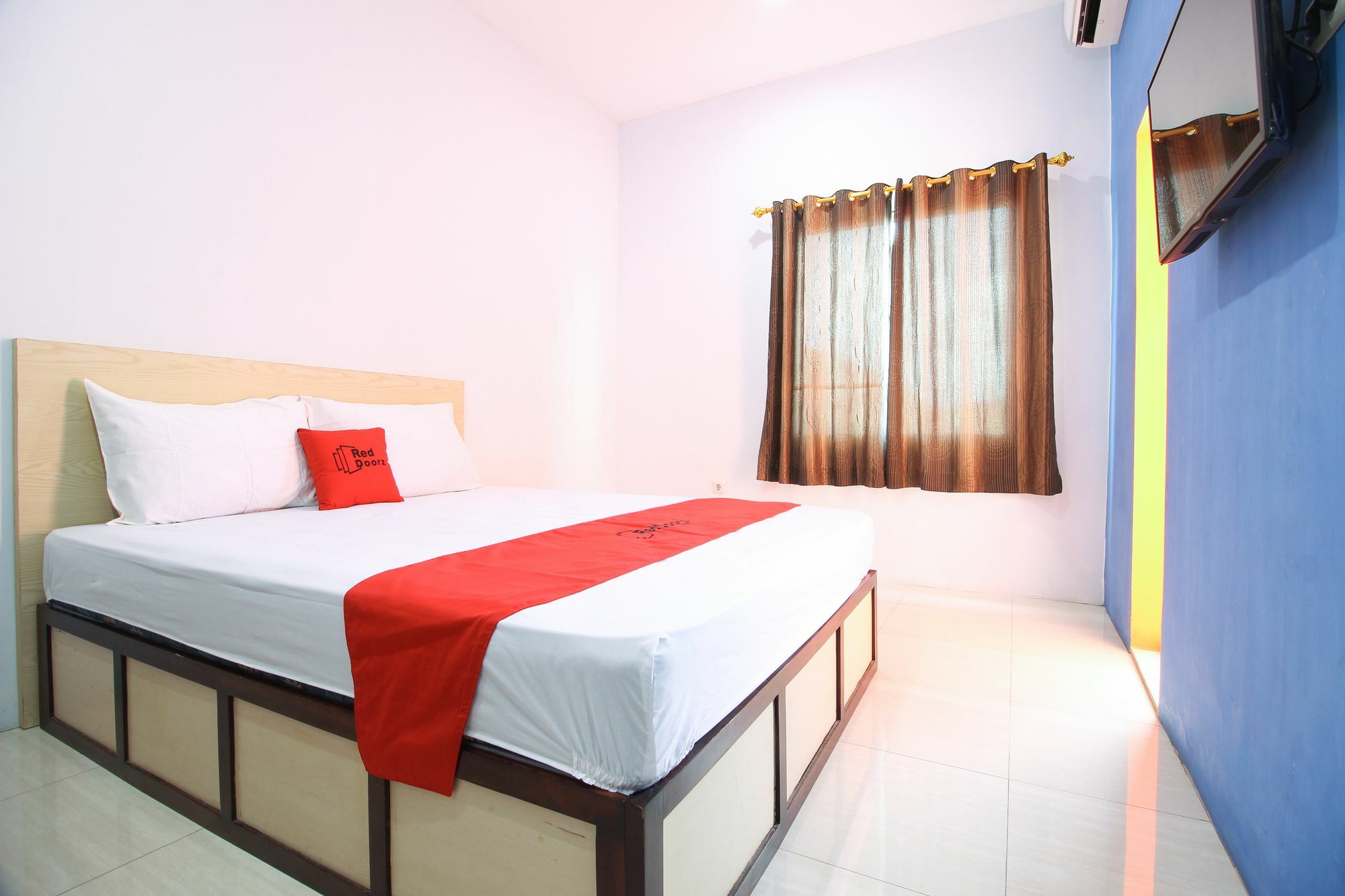 Reddoorz Plus Near Lippo Plaza Jogjakarta Yogyakarta Esterno foto